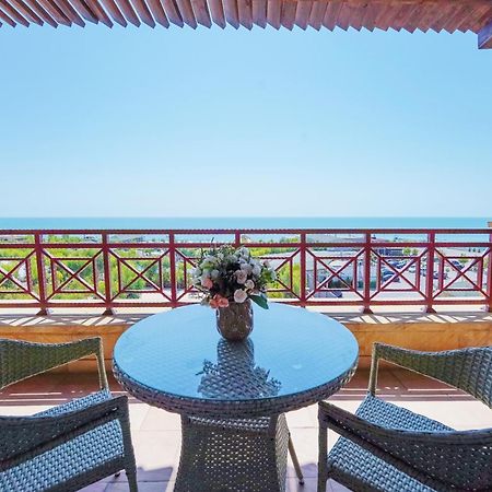 Sapphire Marine Hotel Baku Bagian luar foto