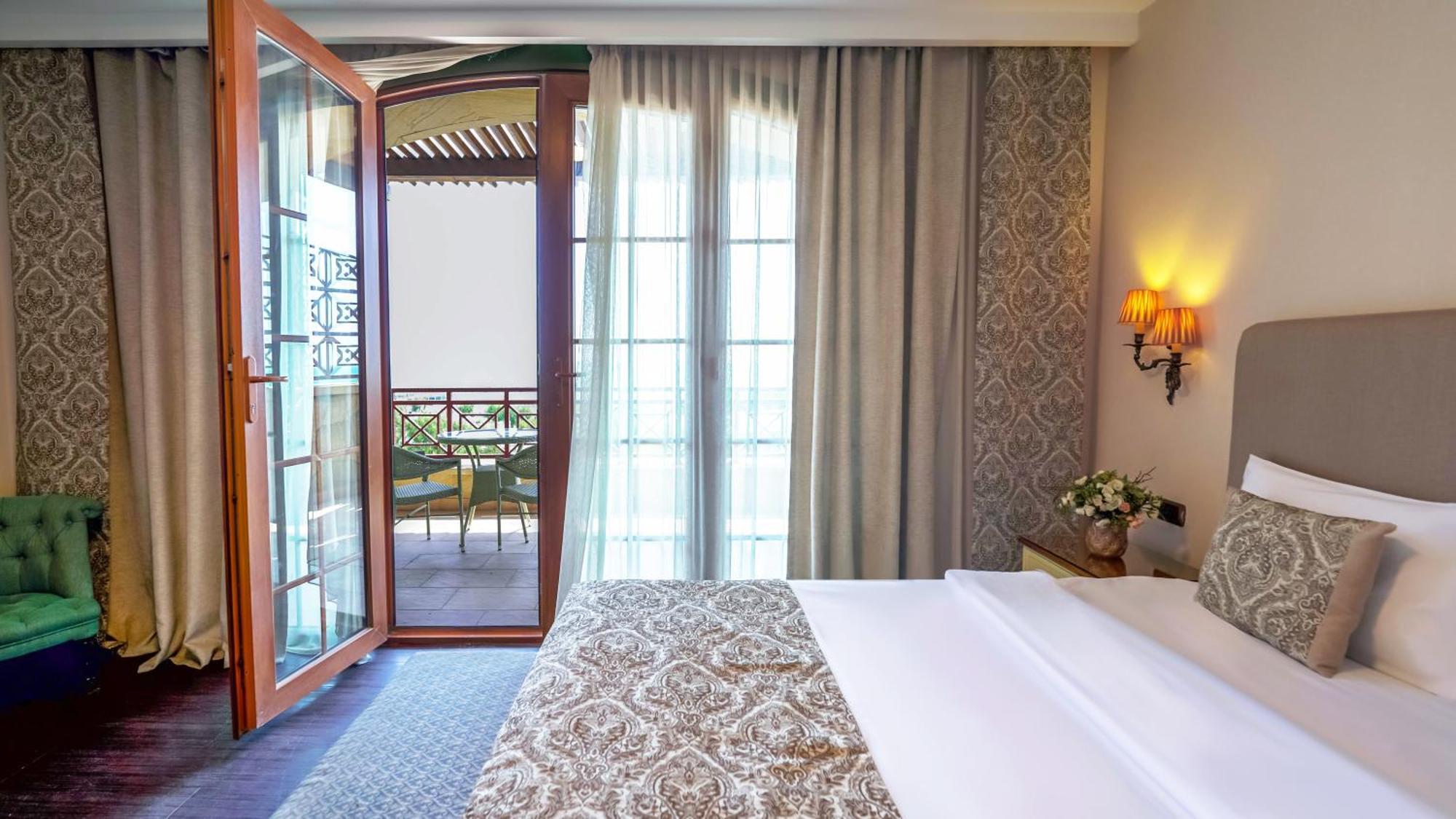 Sapphire Marine Hotel Baku Bagian luar foto