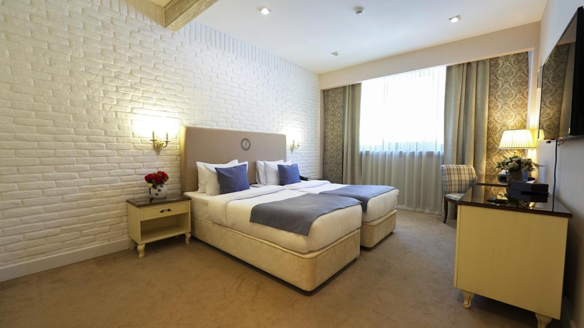 Sapphire Marine Hotel Baku Bagian luar foto